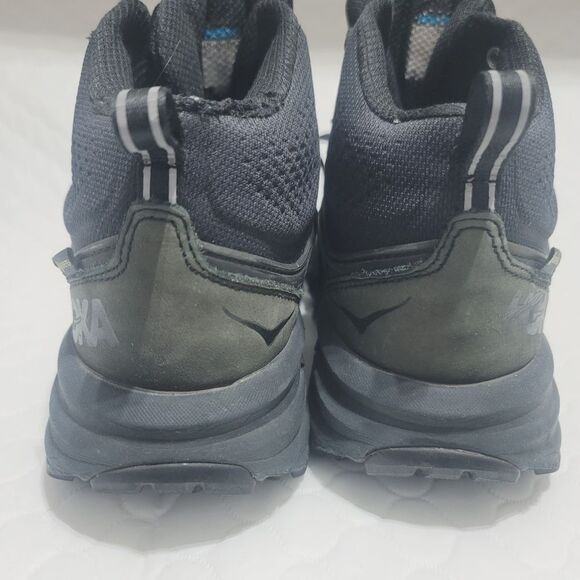 HOKA Boot Challenger Mid Goretex Size 8.5 shoes - Picture 16 of 16